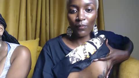 Snapshot of prettyquee chatting on January 10, 2025, 7:21 pm sasha online show from January 10, 2025, 7:21 pm