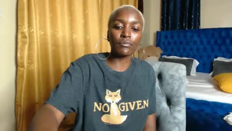 Snapshot of prettyquee chatting on January 15, 2025, 10:02 pm sasha online show from January 15, 2025, 10:02 pm