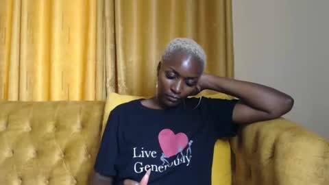 Snapshot of prettyquee chatting on January 21, 2025, 9:24 am sasha online show from January 21, 2025, 9:24 am
