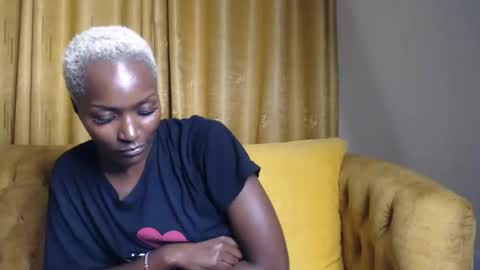 Snapshot of prettyquee chatting on January 21, 2025, 6:45 pm sasha online show from January 21, 2025, 6:45 pm