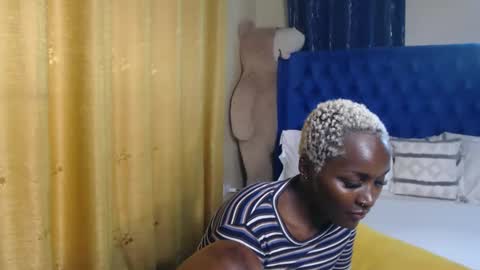 Snapshot of prettyquee chatting on April 24, 2026, 12:51 pm sasha online show from April 24, 2026, 12:51 pm