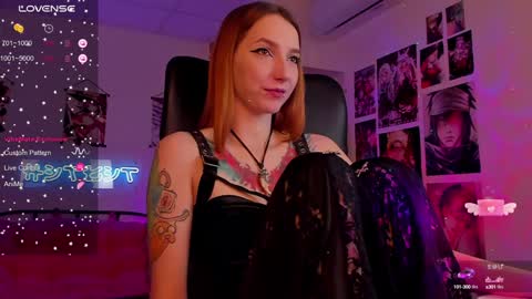 Mila -NONUDE MODEL online show from December 12, 2024, 8:03 am