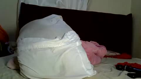 prettyriss online show from June 6, 2026, 6:01 pm