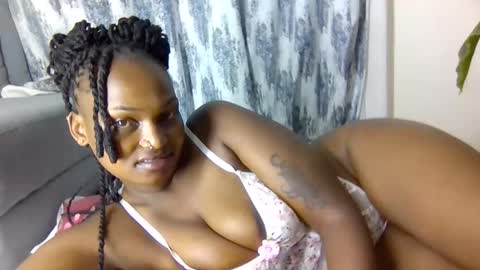 prettysmiless online show from September 9, 2025, 4:23 am