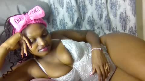 prettysmiless online show from October 1, 2025, 5:30 pm