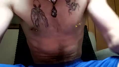 prettysolidd7 online show from February 10, 2025, 12:19 am