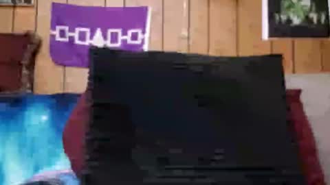 prettysolidd7 online show from March 12, 2025, 10:37 am