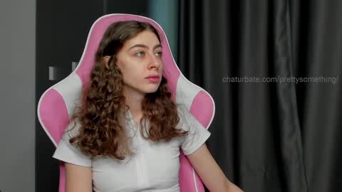 Sophie  next stream will be at Monday  i will wait you guys  online show from February 6, 2025, 8:18 am