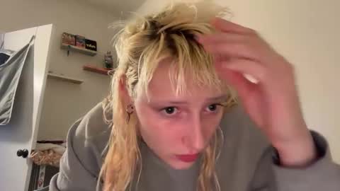 Dahlia online show from January 27, 2025, 3:47 am