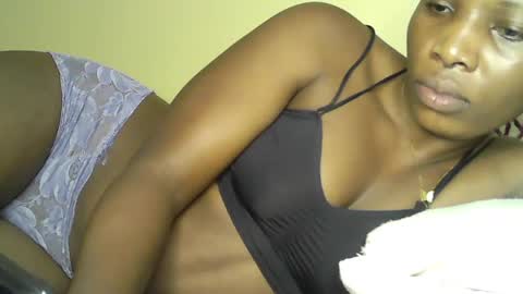 Snapshot of prettyvish chatting on July 19, 2026, 7:01 am prettyvish online show from July 19, 2026, 7:01 am
