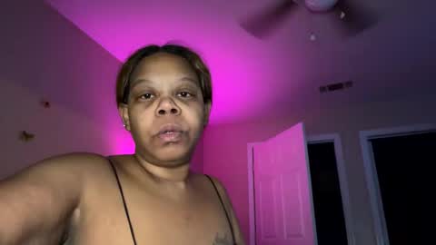 prettyworld24 online show from January 5, 2025, 12:52 am