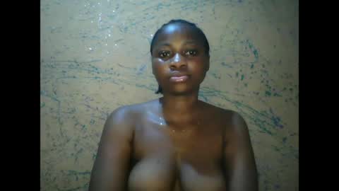 prettyxxpac online show from April 20, 2026, 12:57 am