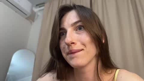 Snapshot of prettyyy_angel chatting on May 13, 2026, 5:10 pm prettyyy_angel online show from May 13, 2026, 5:10 pm