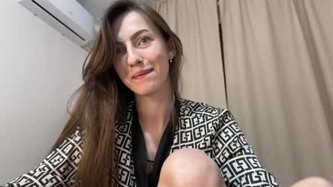 Snapshot of prettyyy_angel chatting on May 16, 2026, 7:01 pm prettyyy_angel online show from May 16, 2026, 7:01 pm