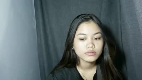 Snapshot of prettyyy_lovelyyy chatting on June 10, 2026, 12:04 pm prettyyy_lovelyyy online show from June 10, 2026, 12:04 pm