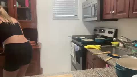 prettyyykittyyy22 online show from October 16, 2025, 7:48 pm