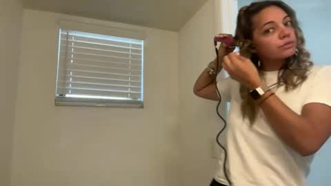 prettyyykittyyy22 online show from February 13, 2026, 5:31 pm