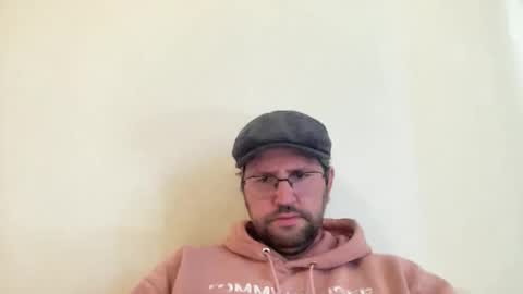 Snapshot of previewh chatting on May 9, 2026, 4:01 pm PreviewH online show from May 9, 2026, 4:01 pm