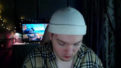 Snapshot of princ4real chatting on February 12, 2025, 5:37 am prince online show from February 12, 2025, 5:37 am