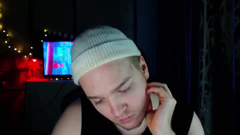 Snapshot of princ4real chatting on February 14, 2025, 4:58 am prince online show from February 14, 2025, 4:58 am