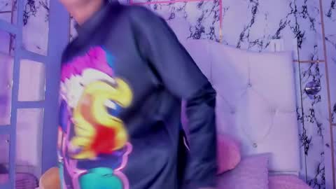 Apolo online show from December 3, 2025, 7:56 pm