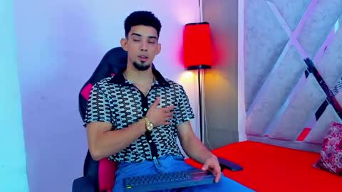 prince_arthur77 online show from March 31, 2026, 1:22 pm