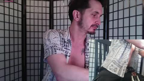 Snapshot of prince_raphael chatting on April 2, 2026, 10:35 am Riffraff online show from April 2, 2026, 10:35 am