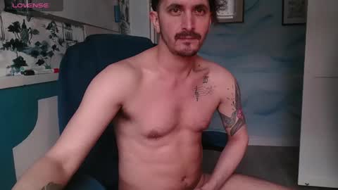 Snapshot of prince_raphael chatting on April 21, 2026, 12:00 pm Riffraff online show from April 21, 2026, 12:00 pm