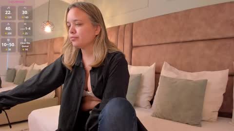 Paris online show from February 6, 2025, 11:43 am