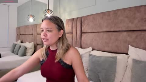 Paris online show from February 17, 2025, 11:34 am