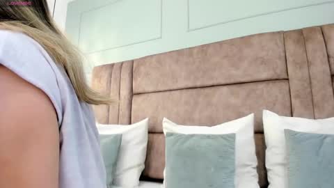 Paris online show from February 21, 2025, 11:33 am