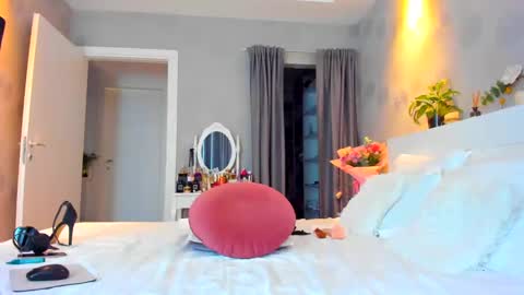 Haziel -  online show from December 14, 2024, 1:17 am