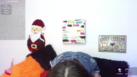 Rose online show from December 12, 2024, 9:26 pm