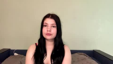 Snapshot of princess_shy_ chatting on May 15, 2026, 7:15 am princess shy online show from May 15, 2026, 7:15 am