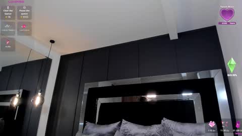 Paris  online show from February 13, 2026, 5:42 pm