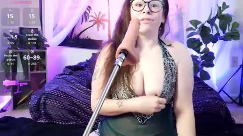 Snapshot of princessalaska1 chatting on September 23, 2025, 7:33 am PrincessAlaska online show from September 23, 2025, 7:33 am
