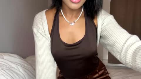 Snapshot of princessaleah chatting on December 2, 2024, 5:59 pm Princess Aleah online show from December 2, 2024, 5:59 pm