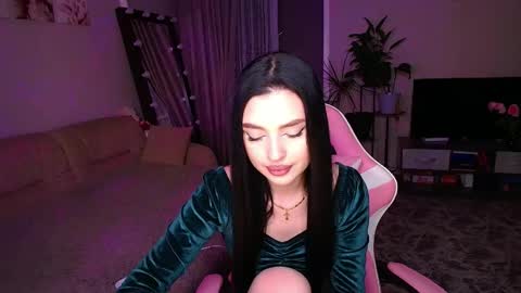 princessamira1 online show from November 23, 2025, 3:01 pm