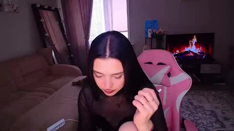 Snapshot of princessamira1 chatting on April 23, 2026, 8:35 am princessamira1 online show from April 23, 2026, 8:35 am