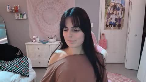 Princess Elysia online show from November 14, 2025, 10:18 pm