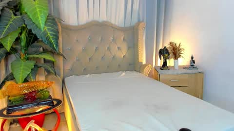 PrincessDONT FORGET TO FOLLOW ME online show from December 2, 2025, 8:52 am