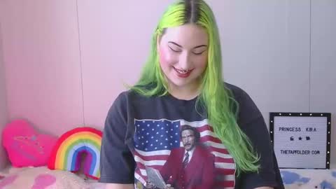 Princess Kira online show from December 4, 2025, 4:27 pm