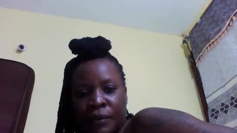 Snapshot of princessmiles2 chatting on April 30, 2026, 4:57 pm phelly online show from April 30, 2026, 4:57 pm