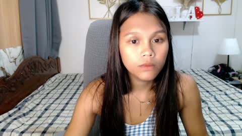 Snapshot of princessrynn chatting on June 12, 2026, 11:42 am princessrynn online show from June 12, 2026, 11:42 am
