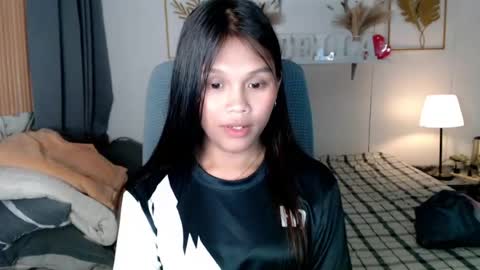 Snapshot of princessrynn chatting on June 15, 2026, 11:12 am princessrynn online show from June 15, 2026, 11:12 am