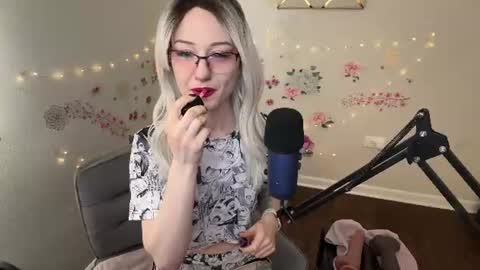 Snapshot of princessstarrxxx chatting on June 23, 2026, 7:56 pm Starr online show from June 23, 2026, 7:56 pm