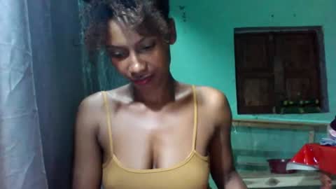 Snapshot of prisca66 chatting on June 18, 2026, 5:39 pm prisca66 online show from June 18, 2026, 5:39 pm