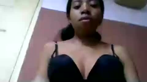 Snapshot of prisca880319 chatting on July 17, 2026, 4:41 am prisca880319 online show from July 17, 2026, 4:41 am