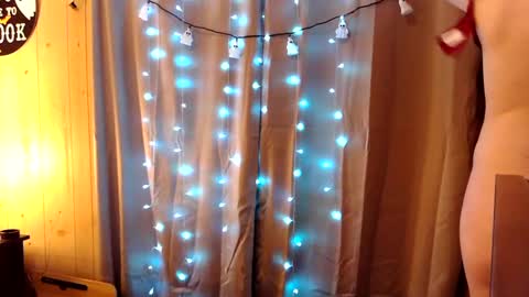 Priscella online show from September 16, 2025, 1:28 am