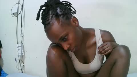 pritty_amber online show from April 10, 2026, 8:08 am